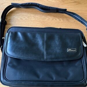 Vintage Targus Black Laptop Bag